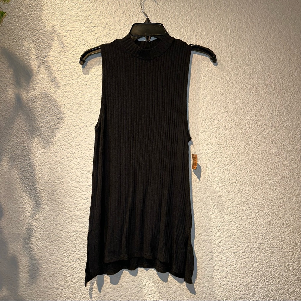 American Eagle Black Ribbed Tank